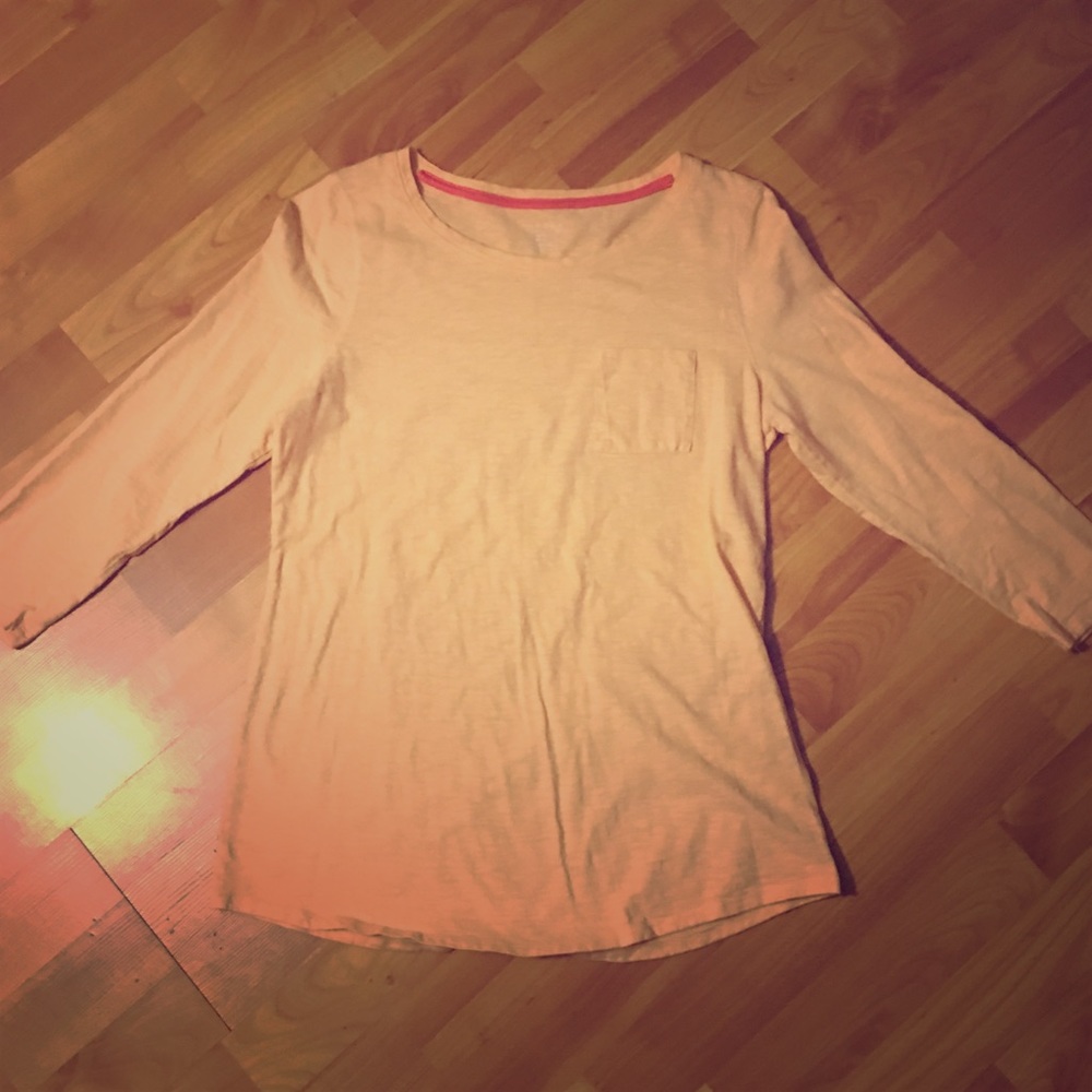 Like new peach top